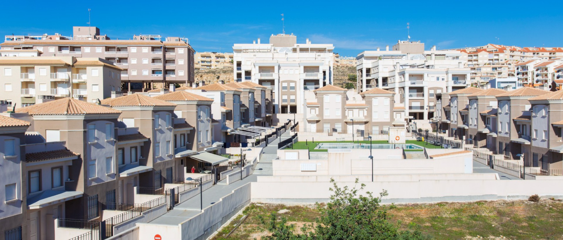 New build apartments for sale on 150 metre from the beach in Santa Pola, Costa Blanca